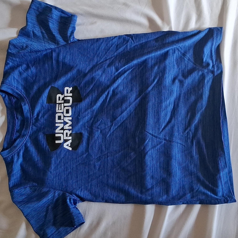 Umder Armour Tee Shirt